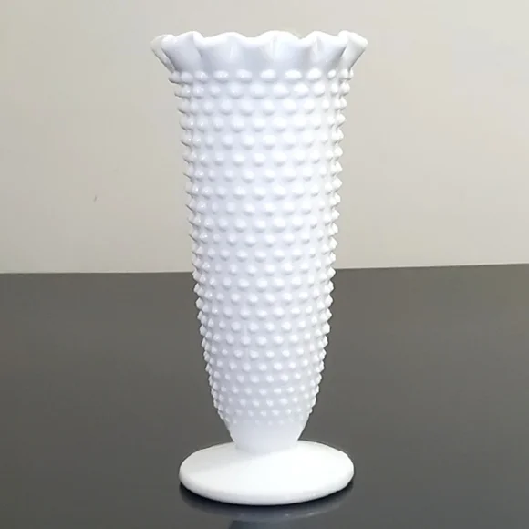 Vntg Fenton For L.E. Smith Hobnail White Milk Glass 8 3 /4" Crimped Edge Vase - Picture 9 of 14